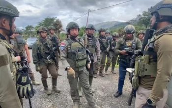 Personel TNI dan Polri yang tergabung dalam Satgas Damai Cartenz di Papua. Dok. Polri