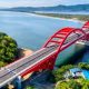 Jembatan Merah Youtefa di Kota Jayapura, Papua, menjadi salah satu ikon baru "Bumi Cenderawasih". Dok. Kementerian PUPR