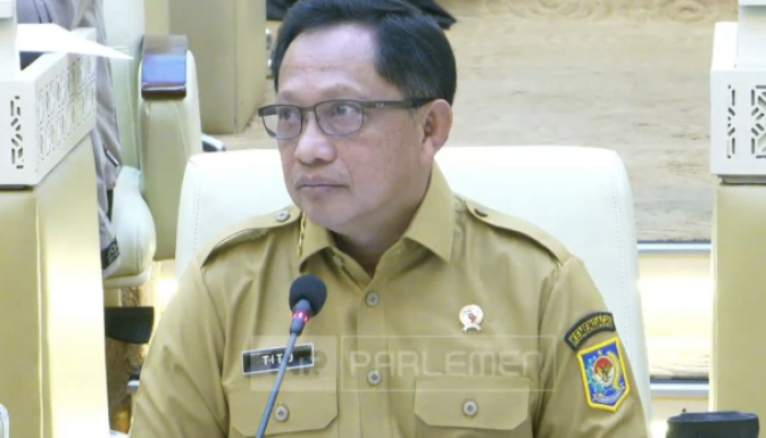 Tito Minta Pemda Papua Permudah Izin Rumah