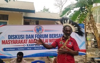 Ketua Adat Kalai Woyu Maklew Ajak Generasi Muda Perkuat Adat dan Jaga Tanah Ulayat di Kampung Wanam