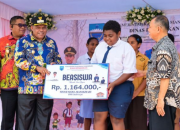 Kucurkan Rp46 Miliar untuk Sekolah Gratis, Pemkab Manokwari Bikin Gebrakan Tak Terduga!